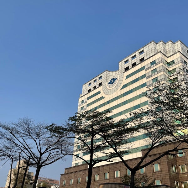 Photos At 臺北市政府捷運工程局 捷運行政大樓 46 Visitors
