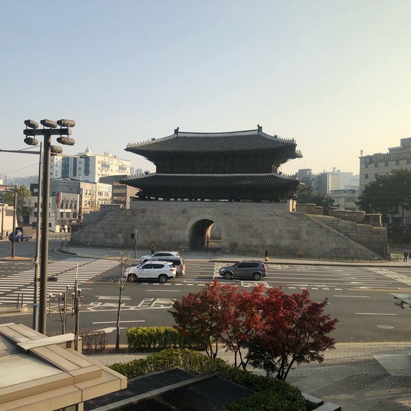 Das Foto wurde bei JW Marriott Dongdaemun Square Seoul von Rachael H P. am 11/14/2020 aufgenommen
