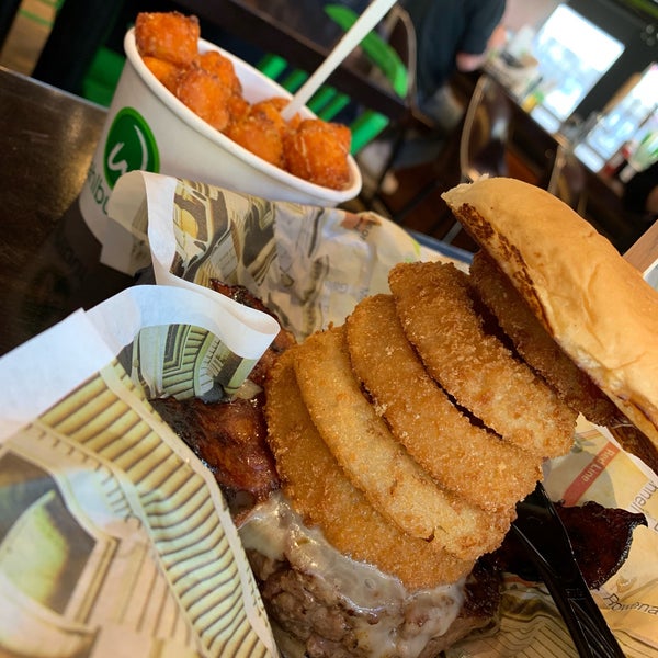 Photo taken at Wahlburgers by Lindy F. on 1/31/2019
