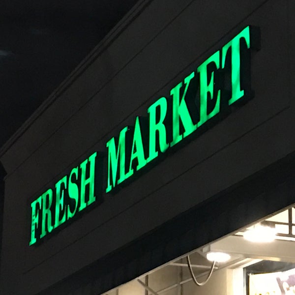 Photo taken at The Fresh Market by Lindy F. on 2/7/2017