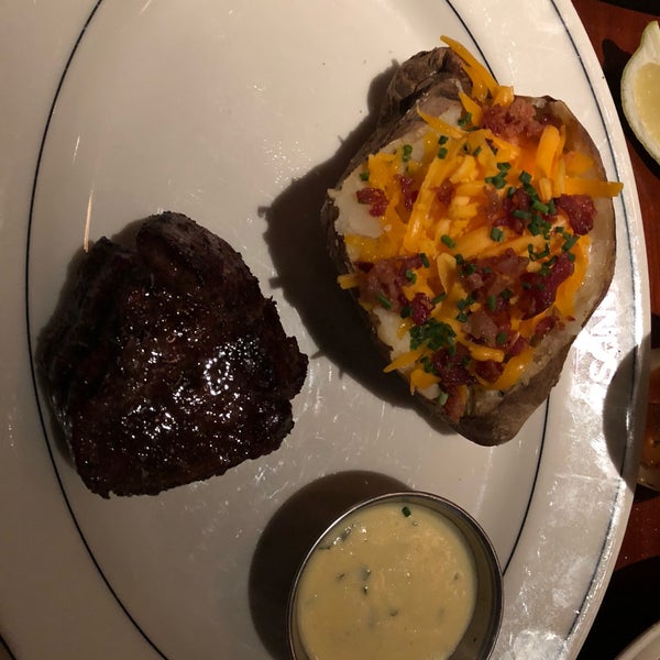 Photo taken at J. Alexander&#39;s by Lindy F. on 8/23/2018