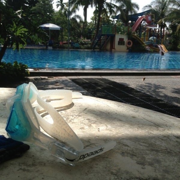 Photos At Swimming Pool Villa Meruya Kembangan Jakarta