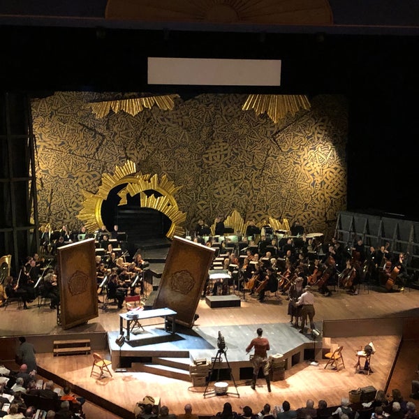 รูปภาพถ่ายที่ Ordway Center for the Performing Arts โดย Giancarlo I. เมื่อ 10/13/2019
