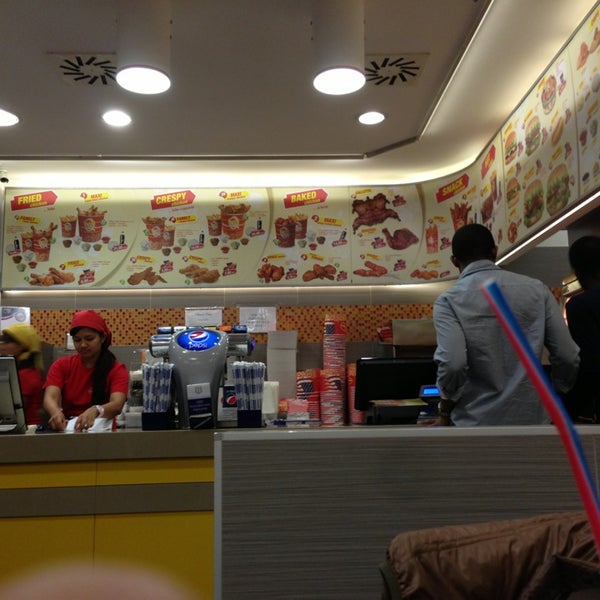 Hello chicken. Hello chicken. Как выглядит курица momo. Привет петушок. Hello chicken.