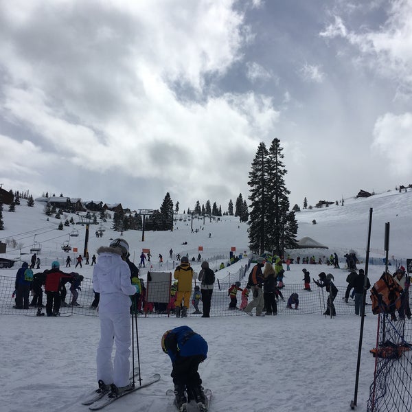 Photo taken at Tahoe Donner Ski Resort by Jennifer H. on 3/9/2019