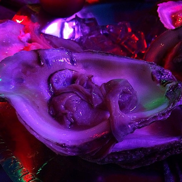 Foto diambil di King Seafood oleh Mario T. pada 12/21/2014