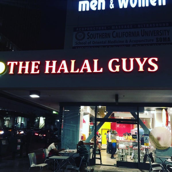 Das Foto wurde bei The Halal Guys von Abdulhadi A. am 8/20/2016 aufgenommen