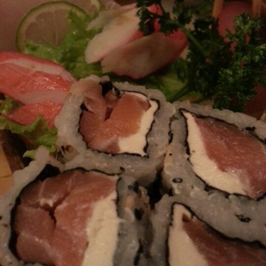 12/13/2012 tarihinde Werner P.ziyaretçi tarafından Sushi Garden'de çekilen fotoğraf