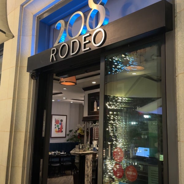 12/19/2023 tarihinde Misharyziyaretçi tarafından 208 Rodeo Restaurant'de çekilen fotoğraf