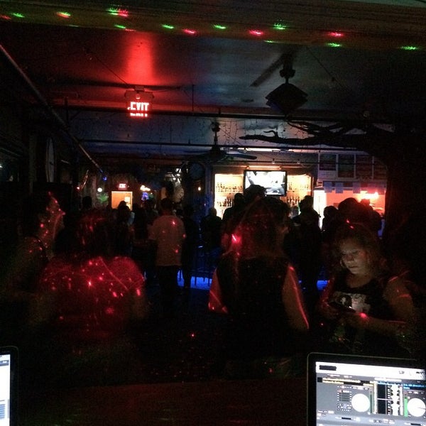 Photo taken at The Hideaway Cafe by Dj ROCK N ROllA on 8/30/2014