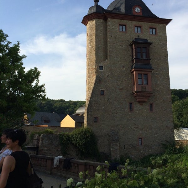 Foto tirada no(a) Schloss Vollrads por Kai H. em 7/19/2014
