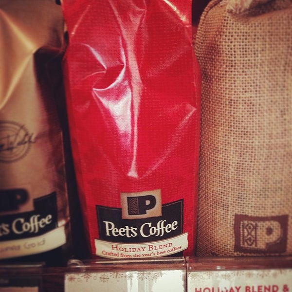 Photo taken at Peet&#39;s Coffee &amp; Tea by C Sharp V. on 12/4/2014