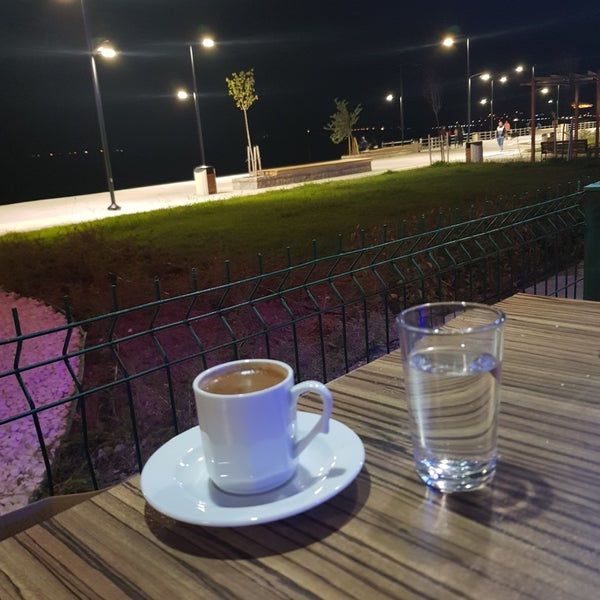 Foto tomada en Ottoman17 Cafe &amp; Bar  por Aykut el 9/23/2019