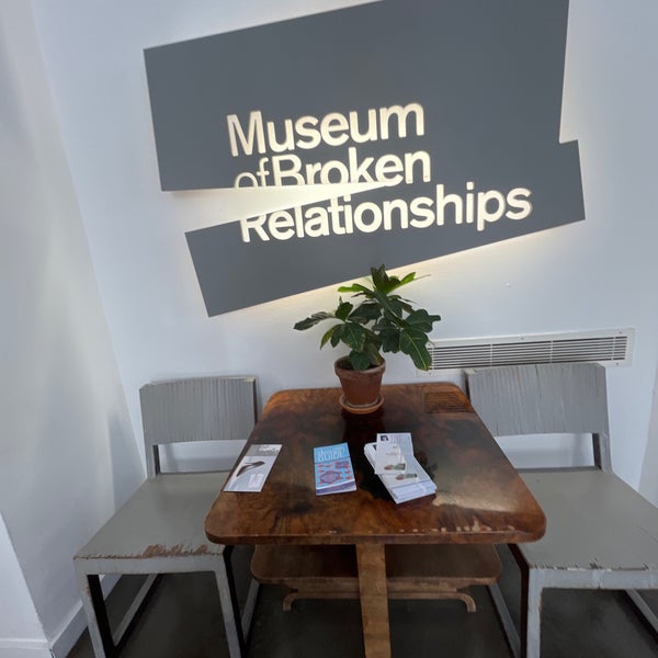 8/10/2023 tarihinde Jamba t.ziyaretçi tarafından Muzej prekinutih veza | Museum of Broken Relationships'de çekilen fotoğraf