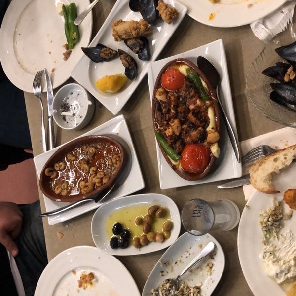 Снимок сделан в Boncuk Restaurant пользователем İlknur D. 1/20/2020
