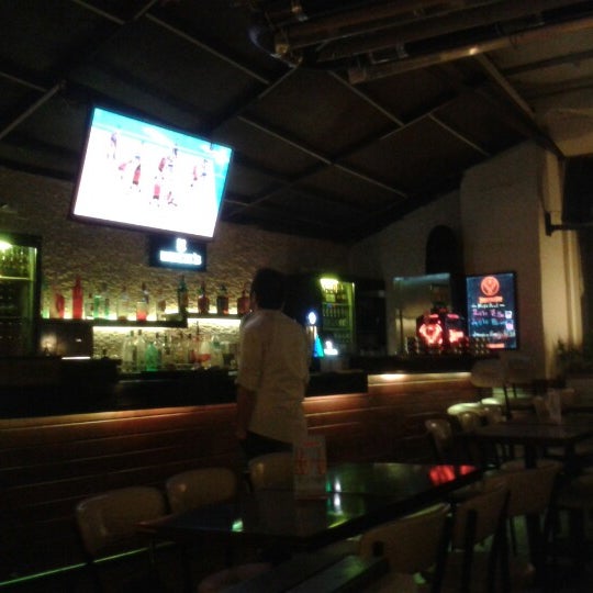 รูปภาพถ่ายที่ Arasta Bar &amp; Restaurant โดย Bora İ. เมื่อ 1/16/2013