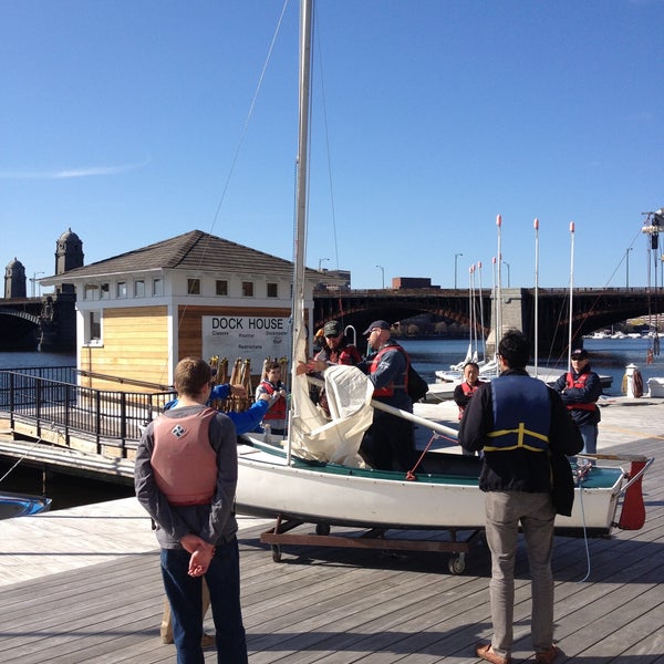4/21/2013 tarihinde therealspidey P.ziyaretçi tarafından Community Boating, Inc.'de çekilen fotoğraf