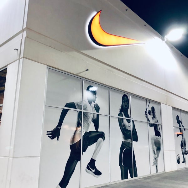 gran plaza outlets nike