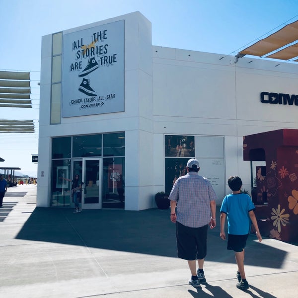 converse outlet la joya