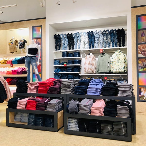 Aéropostale - Tienda de ropa en Calexico