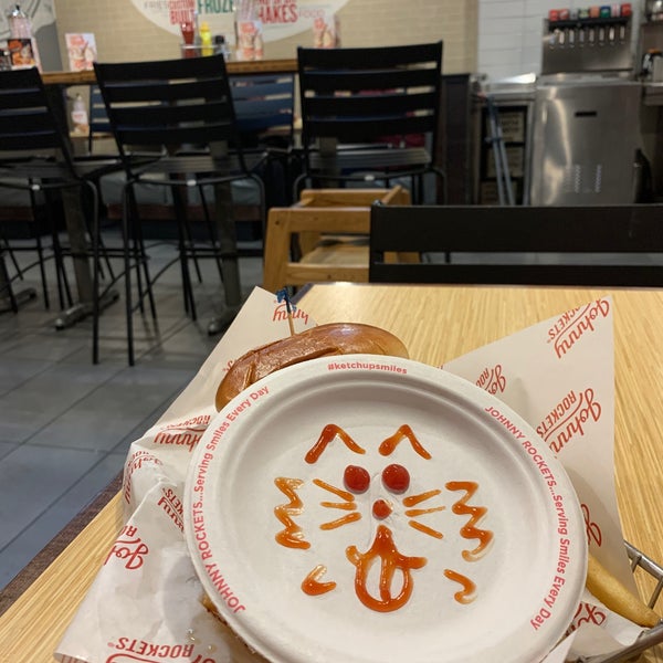 Johnny Rockets (Now Closed) - Georgetown - 33 tips