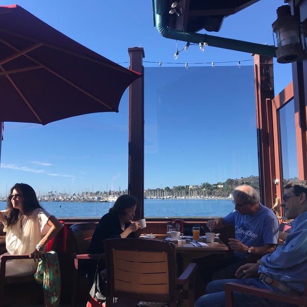 11/6/2017 tarihinde Delfi S.ziyaretçi tarafından Moby Dick Restaurant'de çekilen fotoğraf