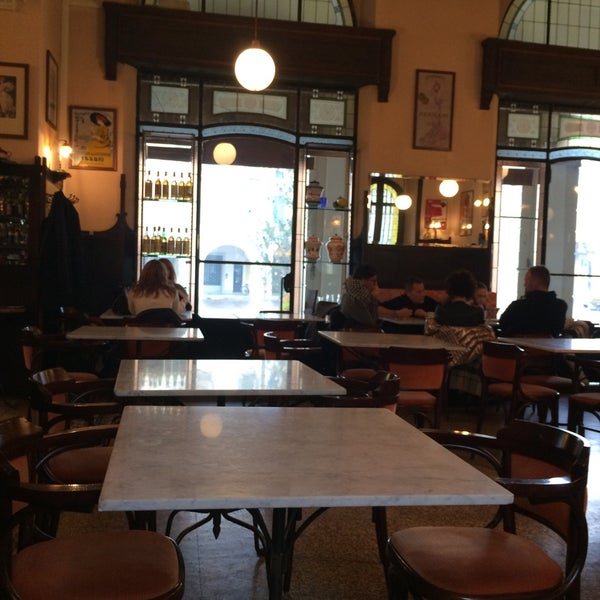 12/26/2017 tarihinde Filippoziyaretçi tarafından Gran Caffè Liberty'de çekilen fotoğraf