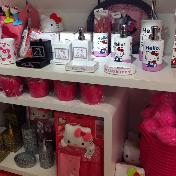 Photo taken at Hello Kitty World by Damla A. on 4/18/2013