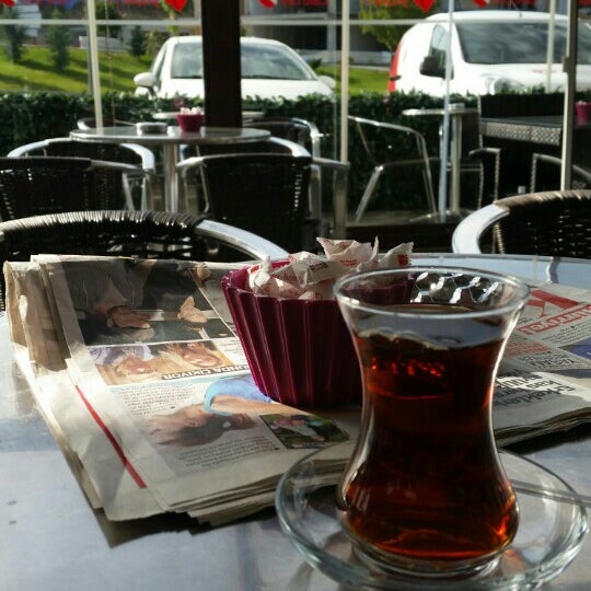 5/14/2016 tarihinde Nevinziyaretçi tarafından Cafe Life'de çekilen fotoğraf