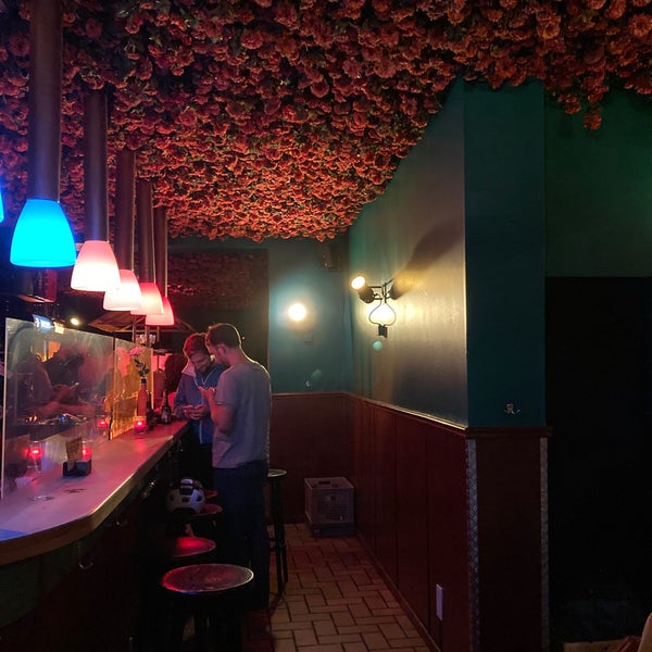 Die hängenden Gärten von Ehrenfeld Köln'da Bar