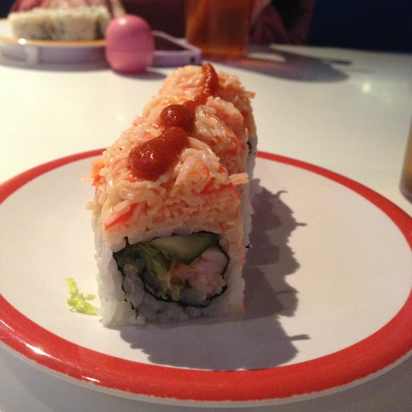 Foto scattata a Umi Sushi + Tapas da Alycia C. il 1/12/2013
