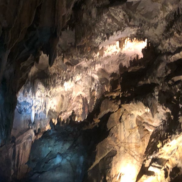 Photo taken at Penn&#39;s Cave by Mihhail R. on 9/6/2019