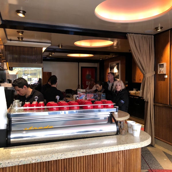 3/30/2018 tarihinde Michael B.ziyaretçi tarafından Kava Cafe'de çekilen fotoğraf