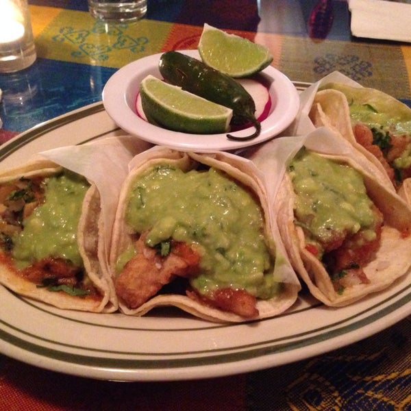 2/20/2014にDory L.がTulcingo Del Valle Restaurantで撮った写真
