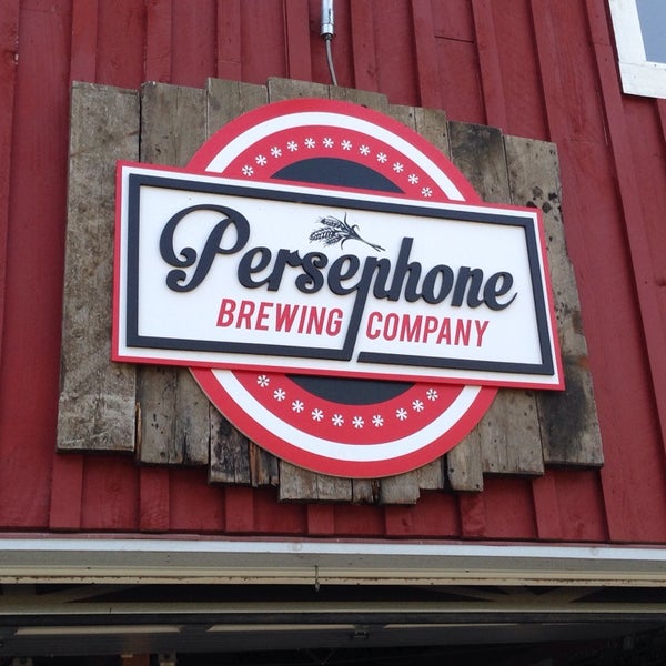 8/23/2014 tarihinde Dory L.ziyaretçi tarafından Persephone Brewing Company'de çekilen fotoğraf