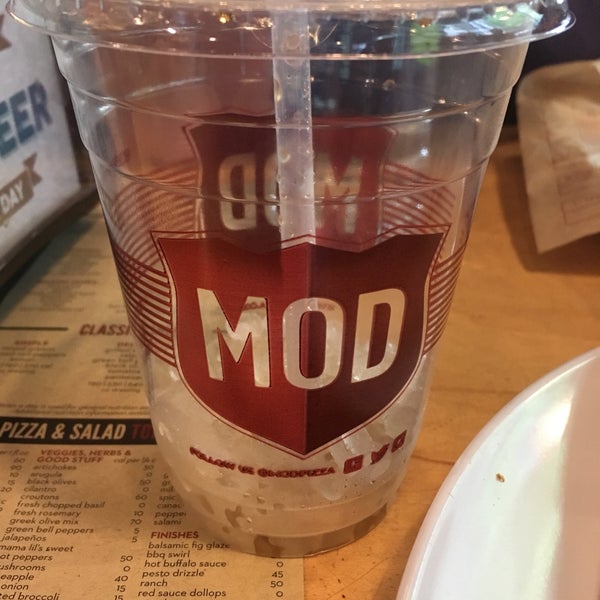 Photo taken at Mod Pizza by Jay S. on 6/7/2017