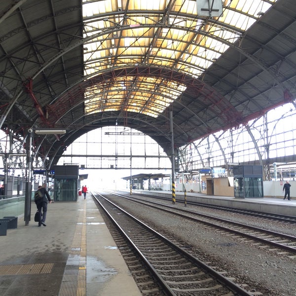 4/26/2015 tarihinde Martin M.ziyaretçi tarafından Prag Ana Tren İstasyonu'de çekilen fotoğraf
