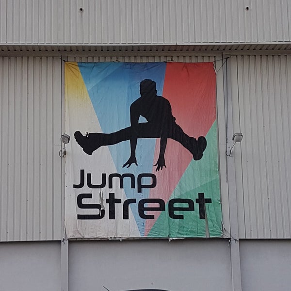 Foto tirada no(a) Jump Street por Kaiyean L. em 11/4/2017
