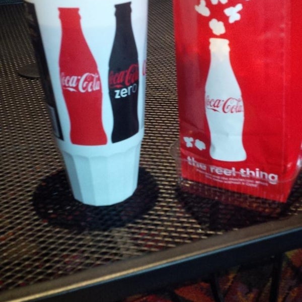 Regal Movies On TV Southeast Hillsboro 1083 ziyaretçidan 19 tavsiye