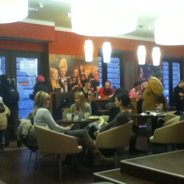 12/29/2012 tarihinde Geena B.ziyaretçi tarafından Coffeeshop Company'de çekilen fotoğraf
