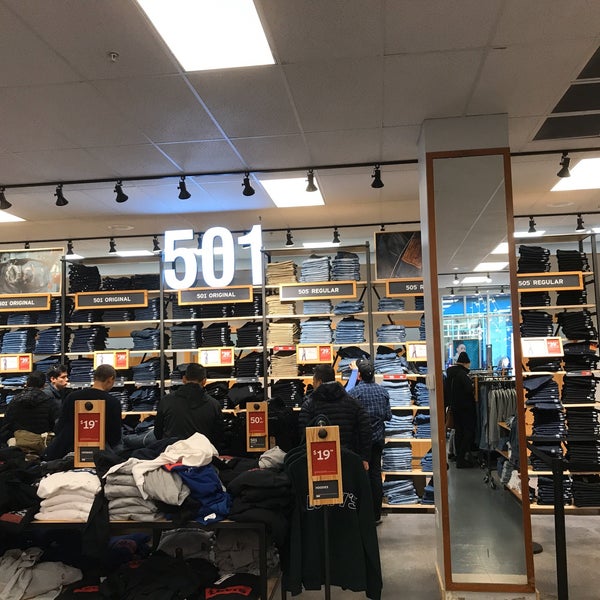 Levi's Outlet Store - Clothing Store in Quil Ceda Village