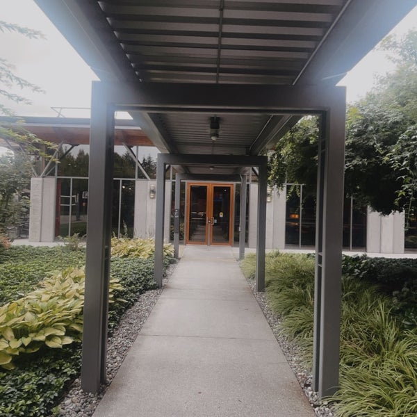 Microsoft Redwest Building C Office in Overlake