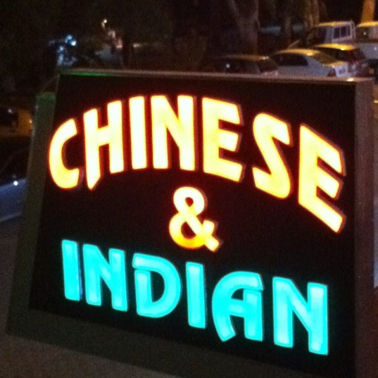 Photo prise au China Town Chinese &amp; Indian Restaurant par Mertcan I. le12/12/2012