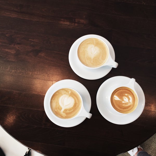 6/13/2016에 Helen 🐱 P.님이 C+M (Coffee and Milk) at LACMA에서 찍은 사진