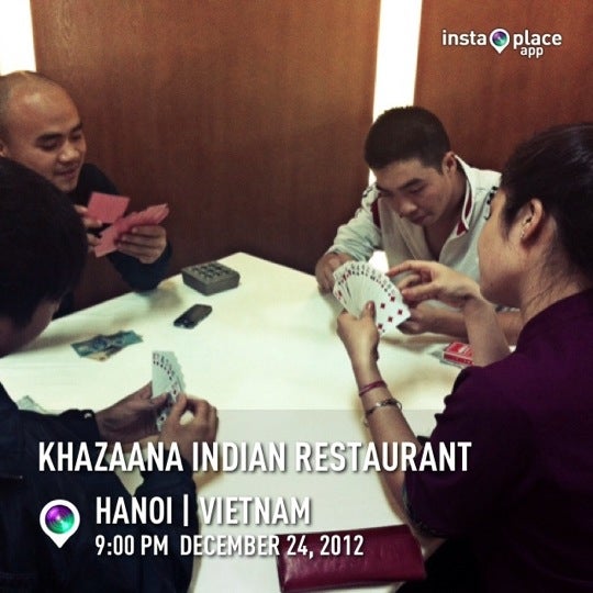 12/24/2012 tarihinde Chu B.ziyaretçi tarafından Khazaana Indian Restaurant'de çekilen fotoğraf