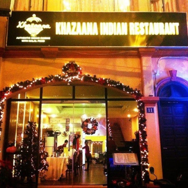 Foto tirada no(a) Khazaana Indian Restaurant por Chu B. em 5/7/2013