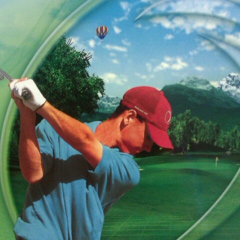 รูปภาพถ่ายที่ Golfer&#39;s Grail โดย Alicia W. เมื่อ 12/12/2012