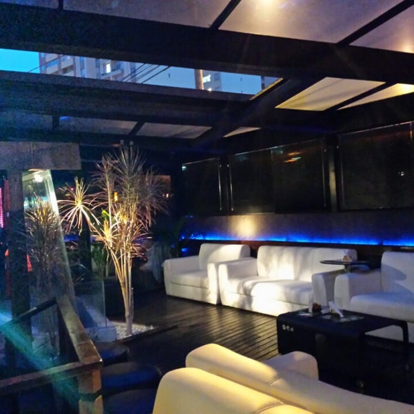 11/28/2013 tarihinde HELENI HARUMI K.ziyaretçi tarafından Santillana Lounge Bar'de çekilen fotoğraf