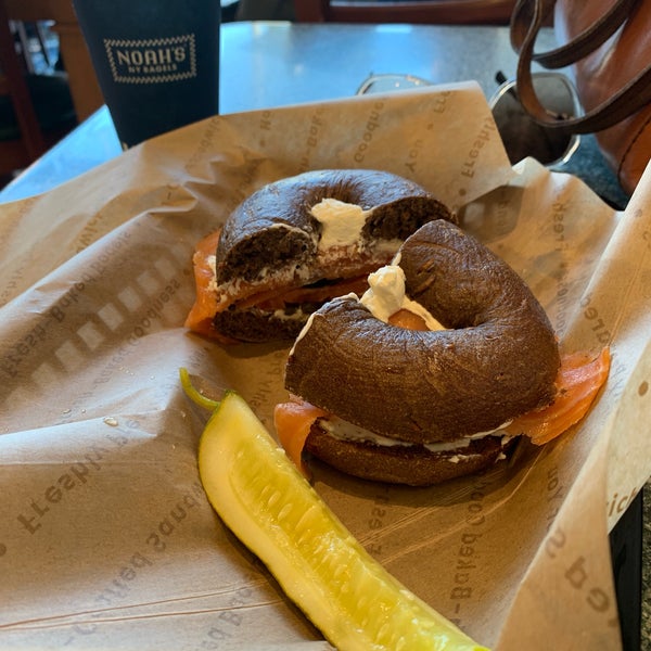 Noah's Bagels Bagel Shop