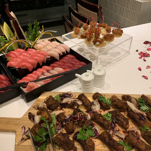 季膳房 新宿三井ビル店 Cafe Da Manha Em 新宿区 季膳房 新宿三井ビル店 Cafe Da Manha Em 新宿区